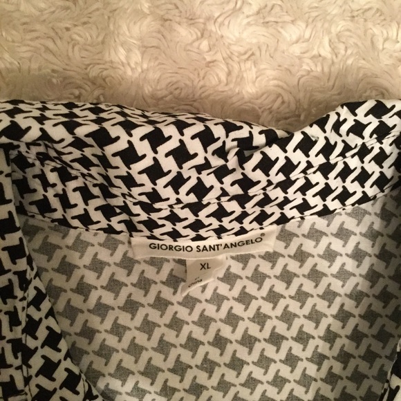 Black and White belted Top - Picture 6 of 8